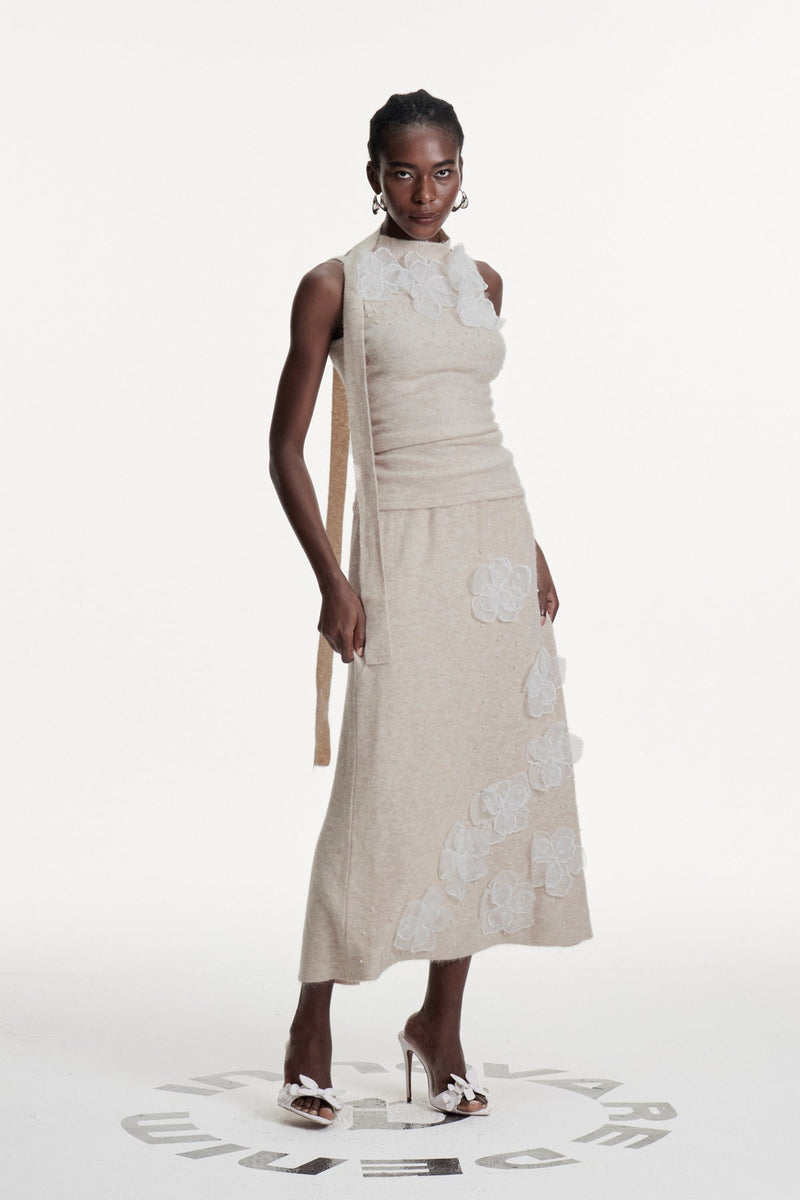 A Vintage Style Top with Delicate Timeless Details