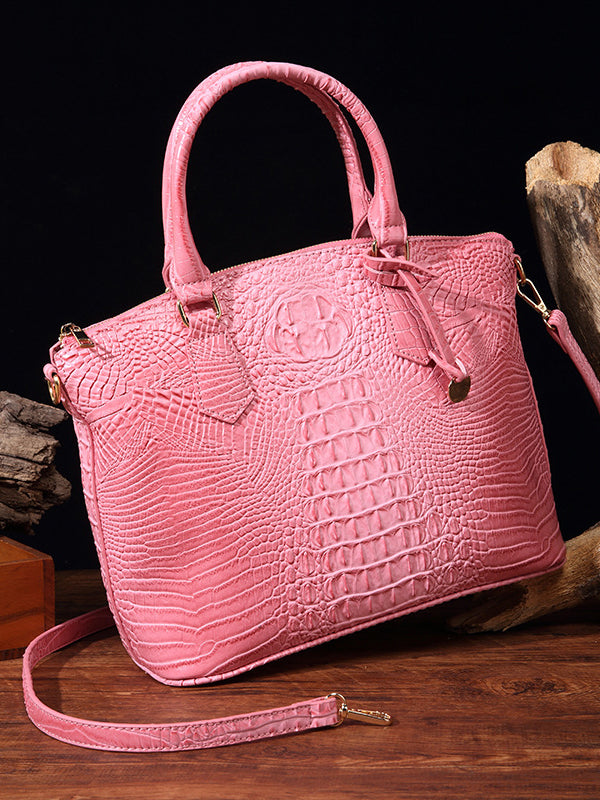 Gracefully Styled Bag for Any Occasion