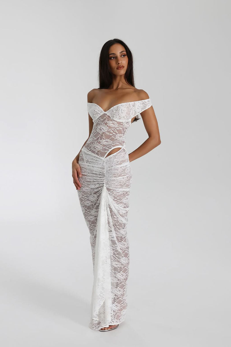 Beautifully Finished Dress in a Timeless Design