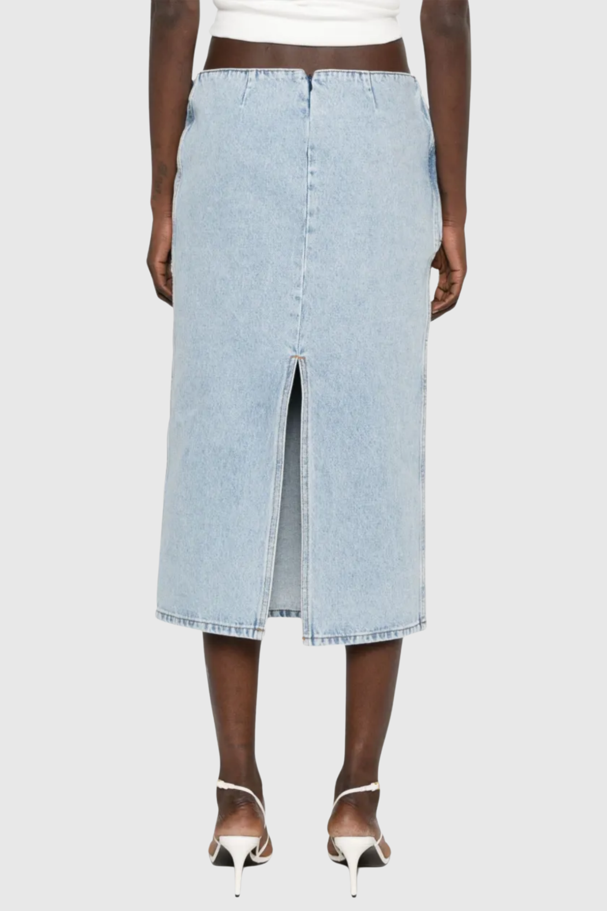 Classic Vintage Garment with a Flattering Fit