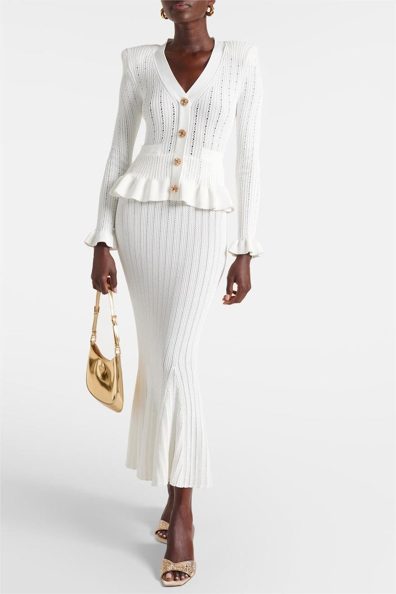 Beautifully Finished Dress in a Timeless Design
