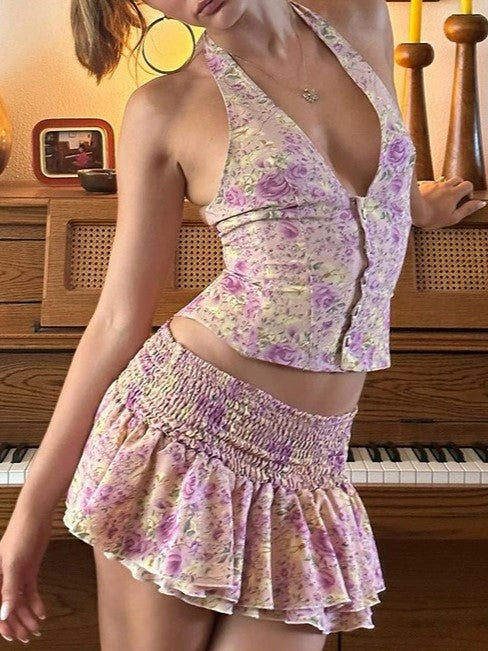 Effortlessly Elegant Top with a Timeless Design