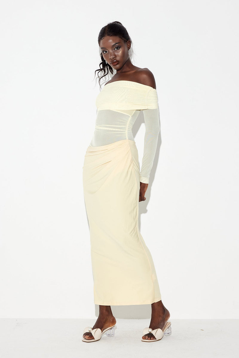 Gracefully Styled Dress for Any Occasion