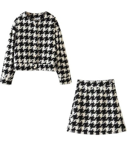 Well Tailored Garment with a Graceful Silhouette