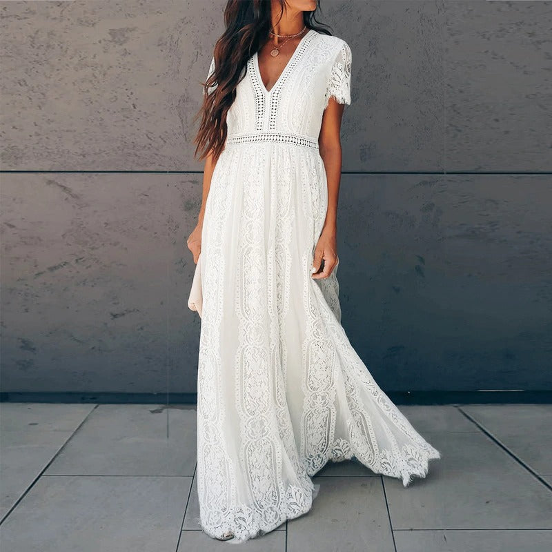 Beautifully Crafted Dress in a Classic Style