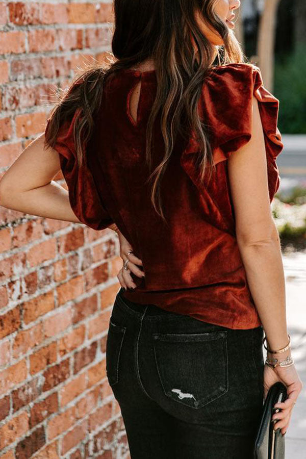 Polished Top with an Effortless Classic Look