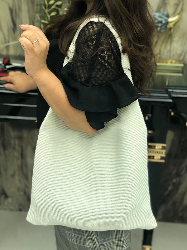 Beautifully Finished Bag in a Timeless Design