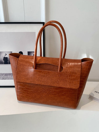 Beautifully Finished Bag in a Timeless Design