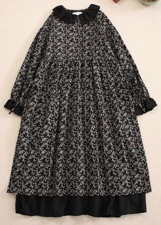 Classic Vintage Dress with a Flattering Fit
