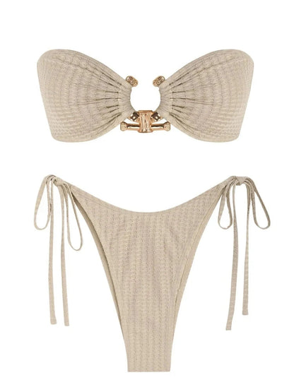 Well Tailored Swimsuit with a Graceful Silhouette