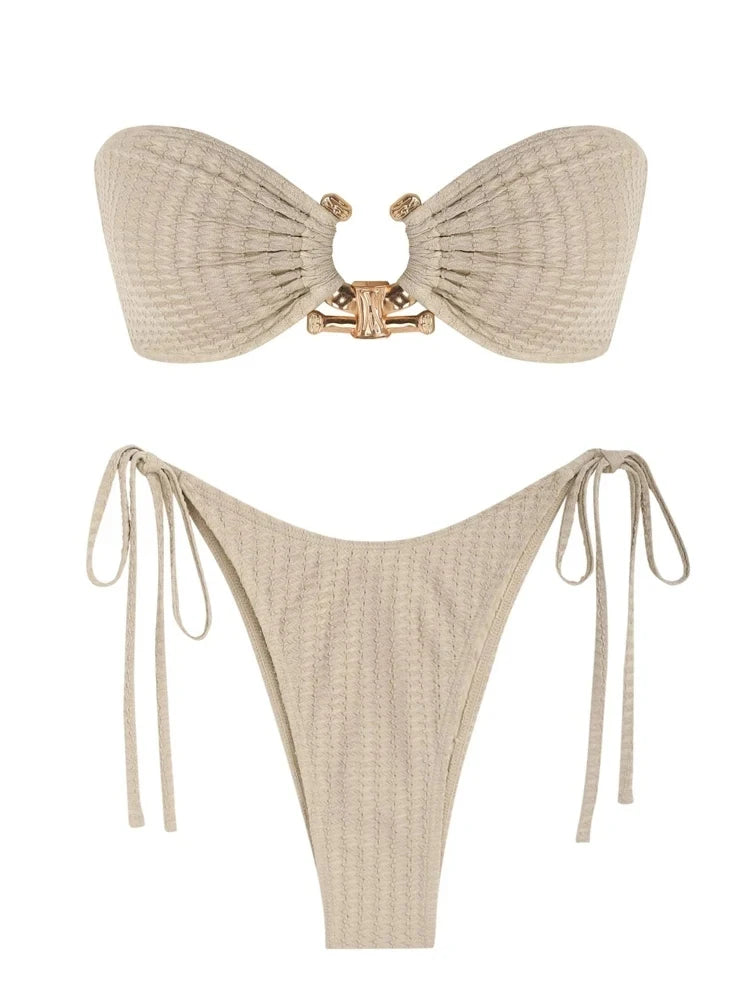 Well Tailored Swimsuit with a Graceful Silhouette
