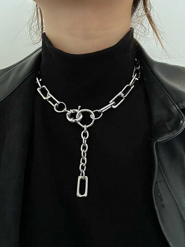 Sophisticated Garment with a Clean Classic Look