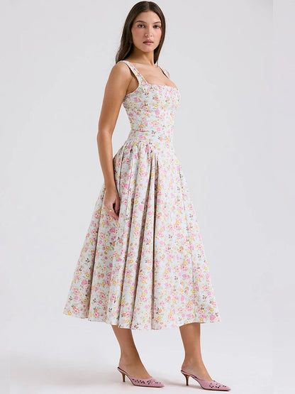 Classic Vintage & Enduringly Stylish Dress