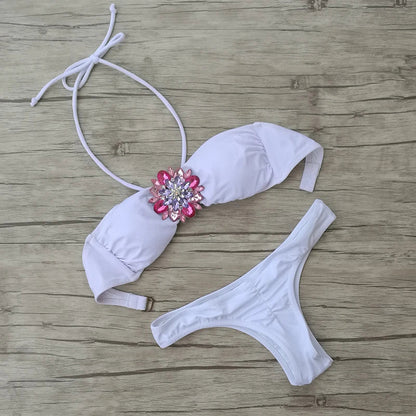 Well Tailored Bikini with a Graceful Silhouette