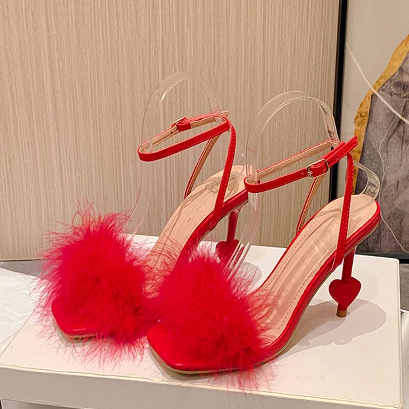 A Vintage Style Heels with Delicate Timeless Details