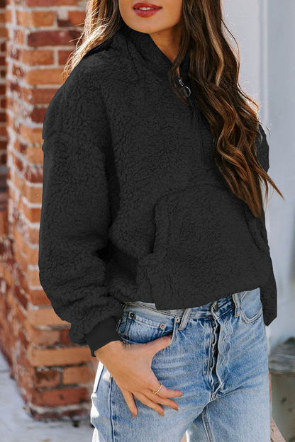 Well Tailored Top with a Graceful Silhouette