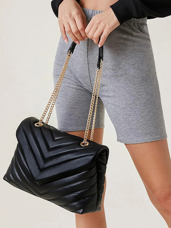 Beautifully Crafted Bag in a Classic Style
