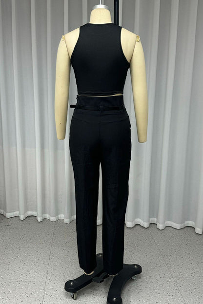 Effortlessly Elegant Garment with a Timeless Design