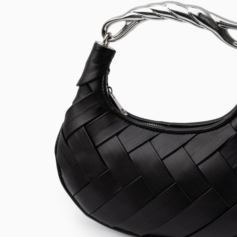 Well Tailored Bag with a Graceful Silhouette