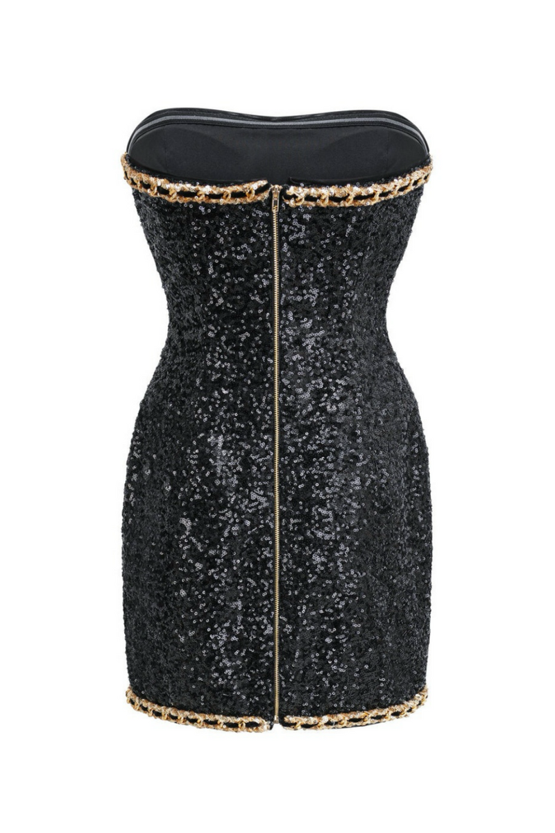 Well Tailored Dress with a Graceful Silhouette
