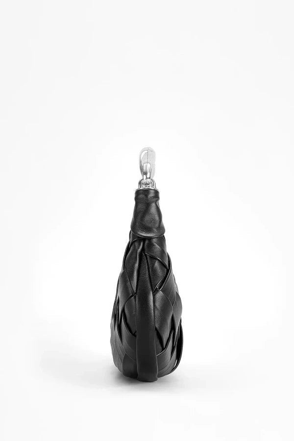 Effortlessly Elegant Bag with a Timeless Design