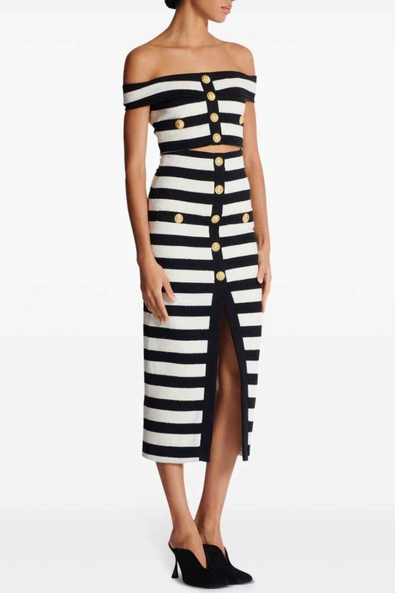 Beautifully Finished Garment in a Timeless Design
