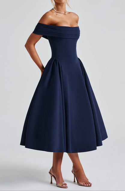 Polished Dress with an Effortless Classic Look