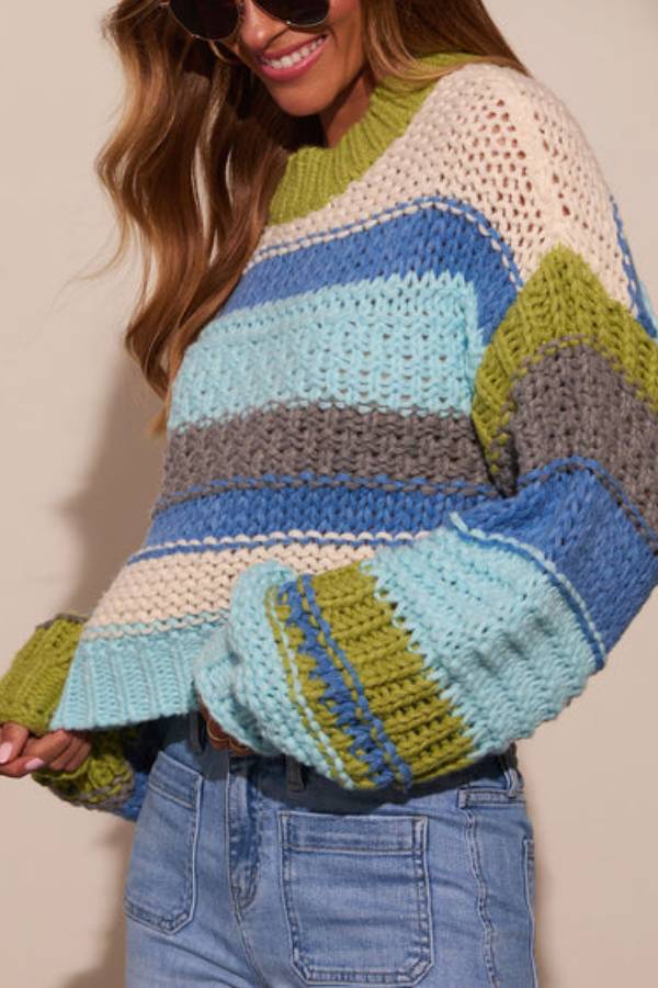 Classic Vintage Sweater with a Flattering Fit