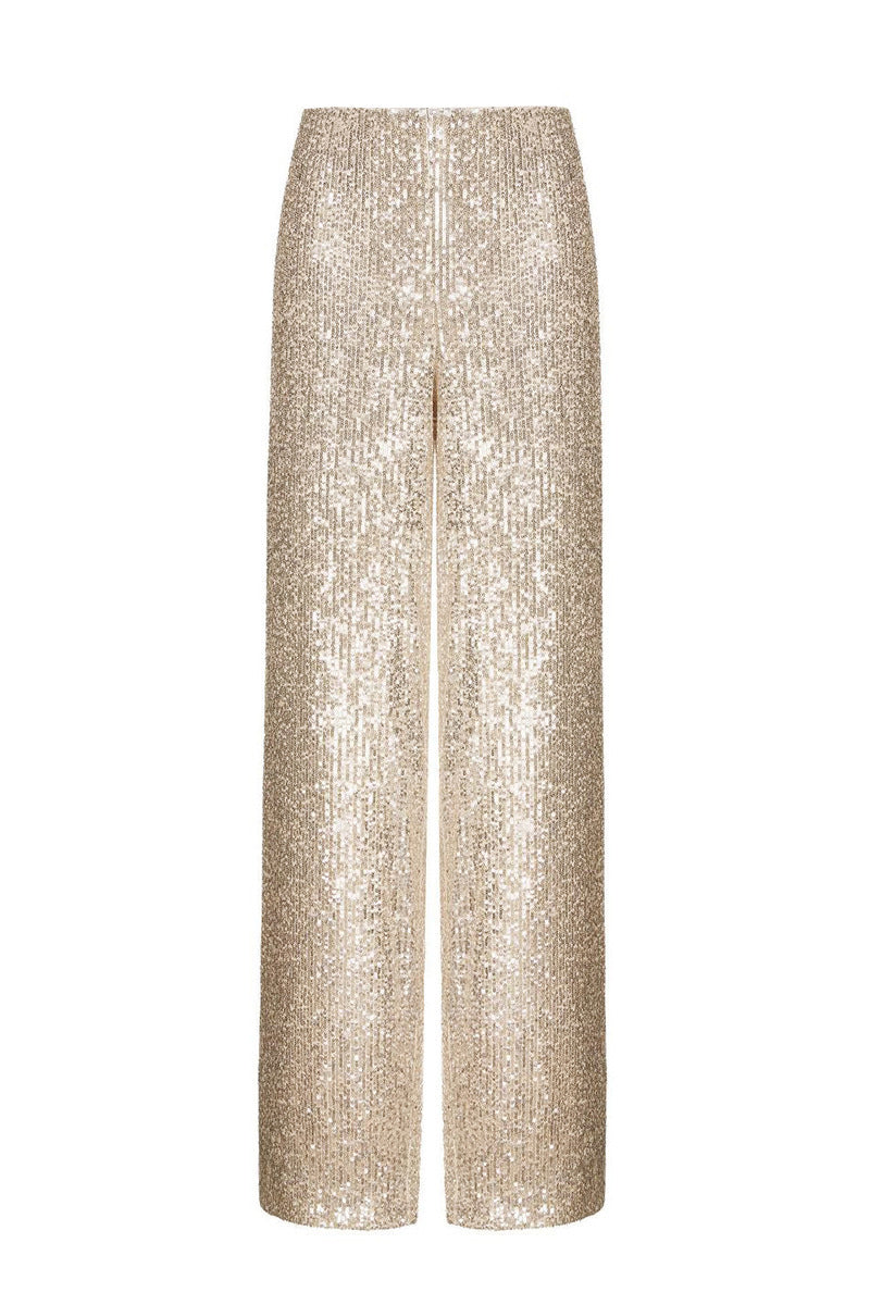 Gracefully Styled Garment for Any Occasion