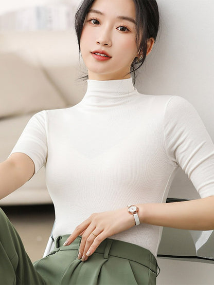 Effortlessly Elegant Blouse with a Timeless Design