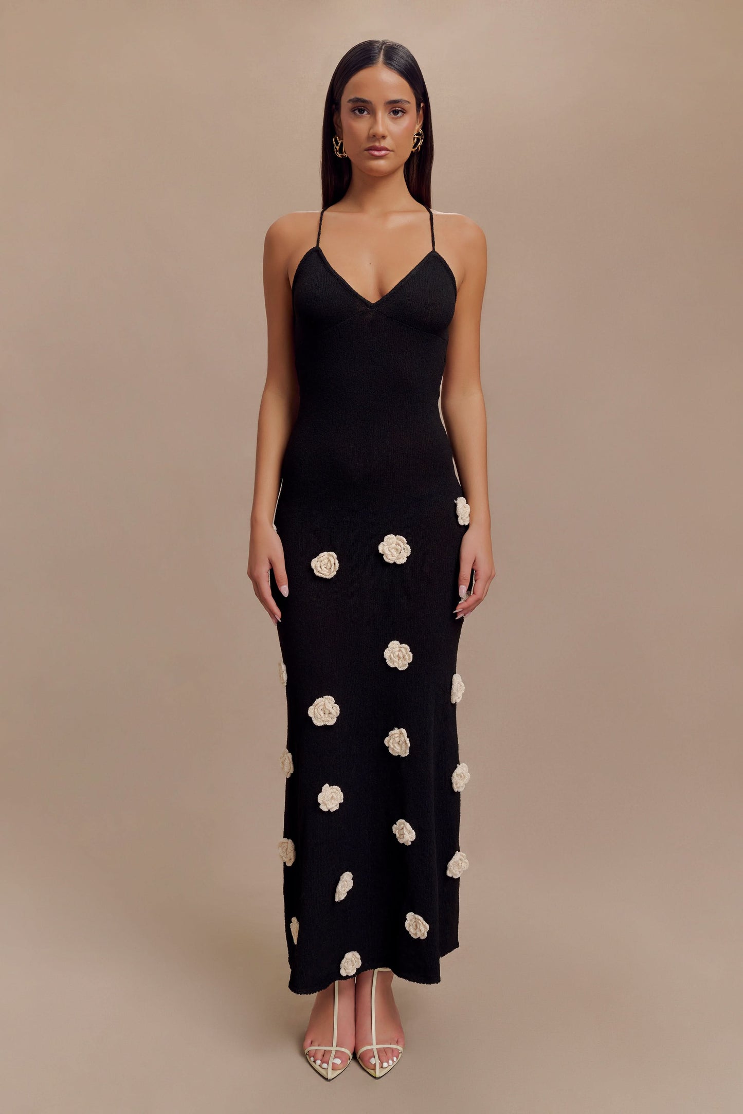 Effortlessly Elegant Dress with a Timeless Design