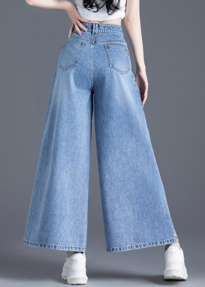 Sophisticated Pants with a Clean Classic Look