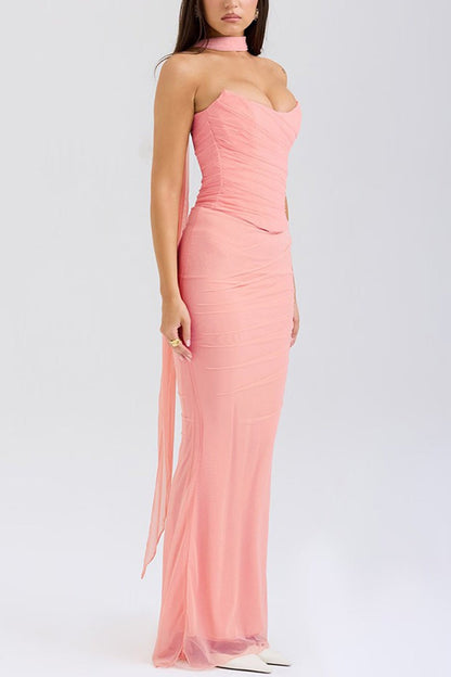 Beautifully Finished Garment in a Timeless Design