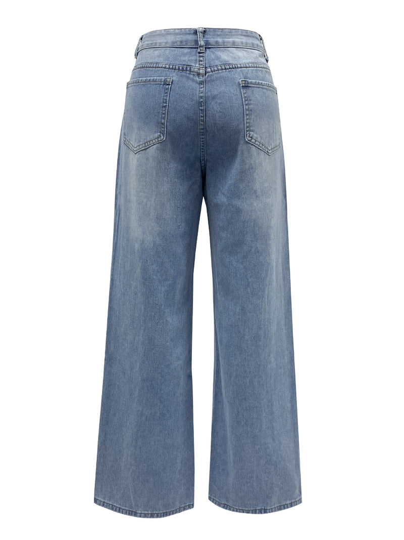 Sophisticated Garment with a Clean Classic Look