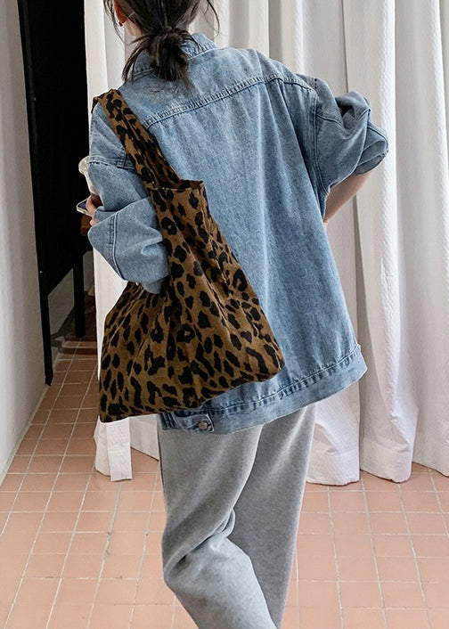 Effortlessly Elegant Coat with a Timeless Design