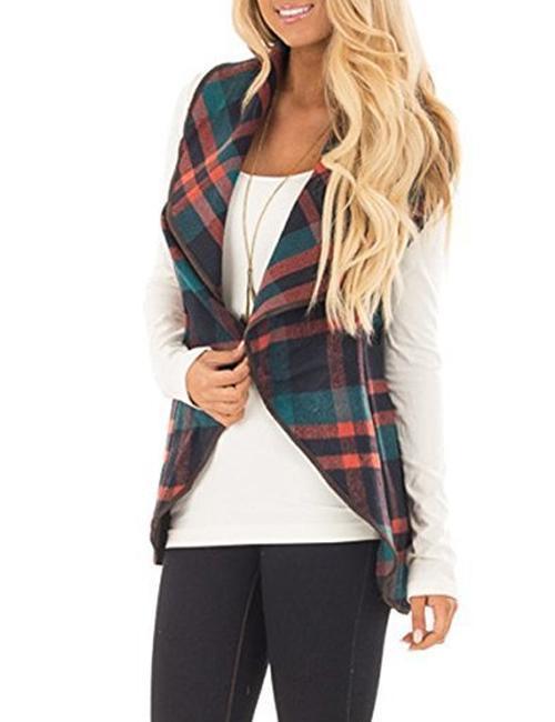 Well Tailored Jacket with a Graceful Silhouette