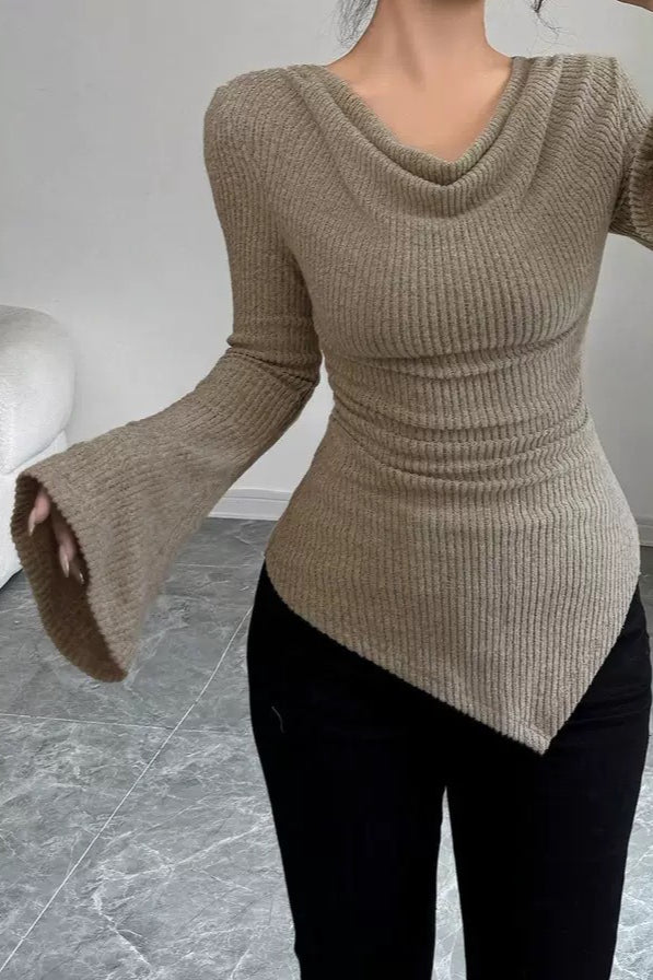 Effortlessly Elegant Top with a Timeless Design