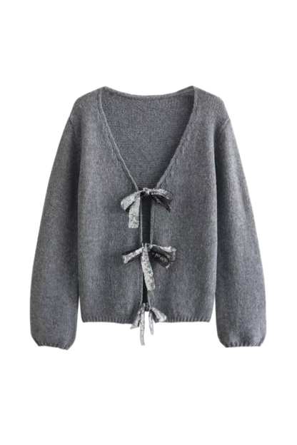 Well Tailored Cardigan with a Graceful Silhouette