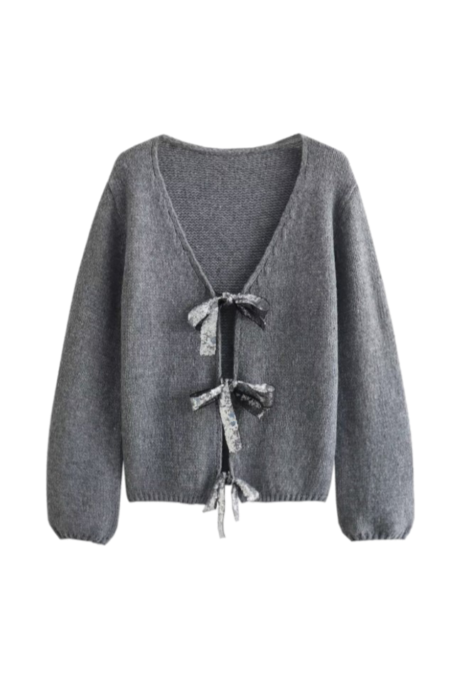 Well Tailored Cardigan with a Graceful Silhouette