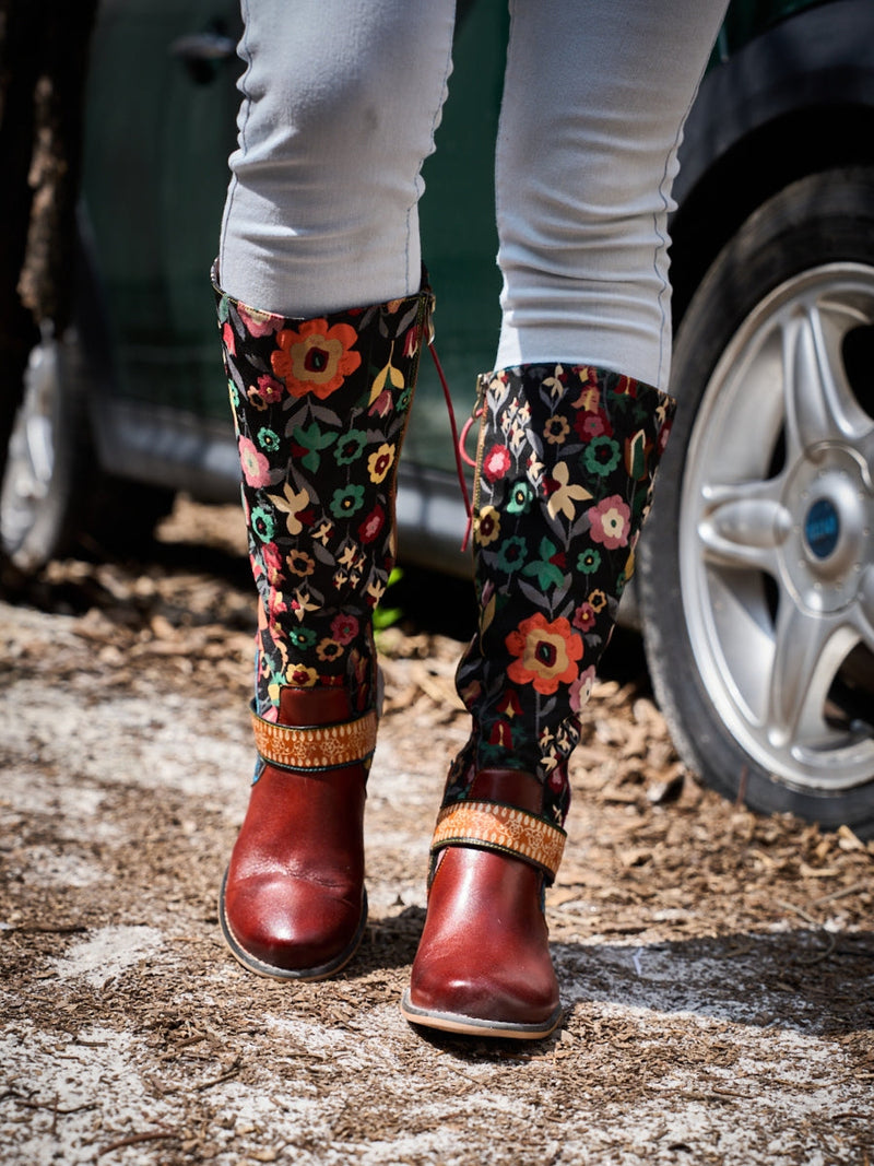 Beautifully Finished Boots in a Timeless Design