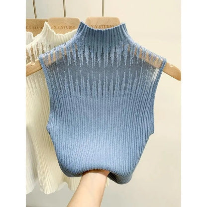 Effortlessly Elegant Top with a Timeless Design
