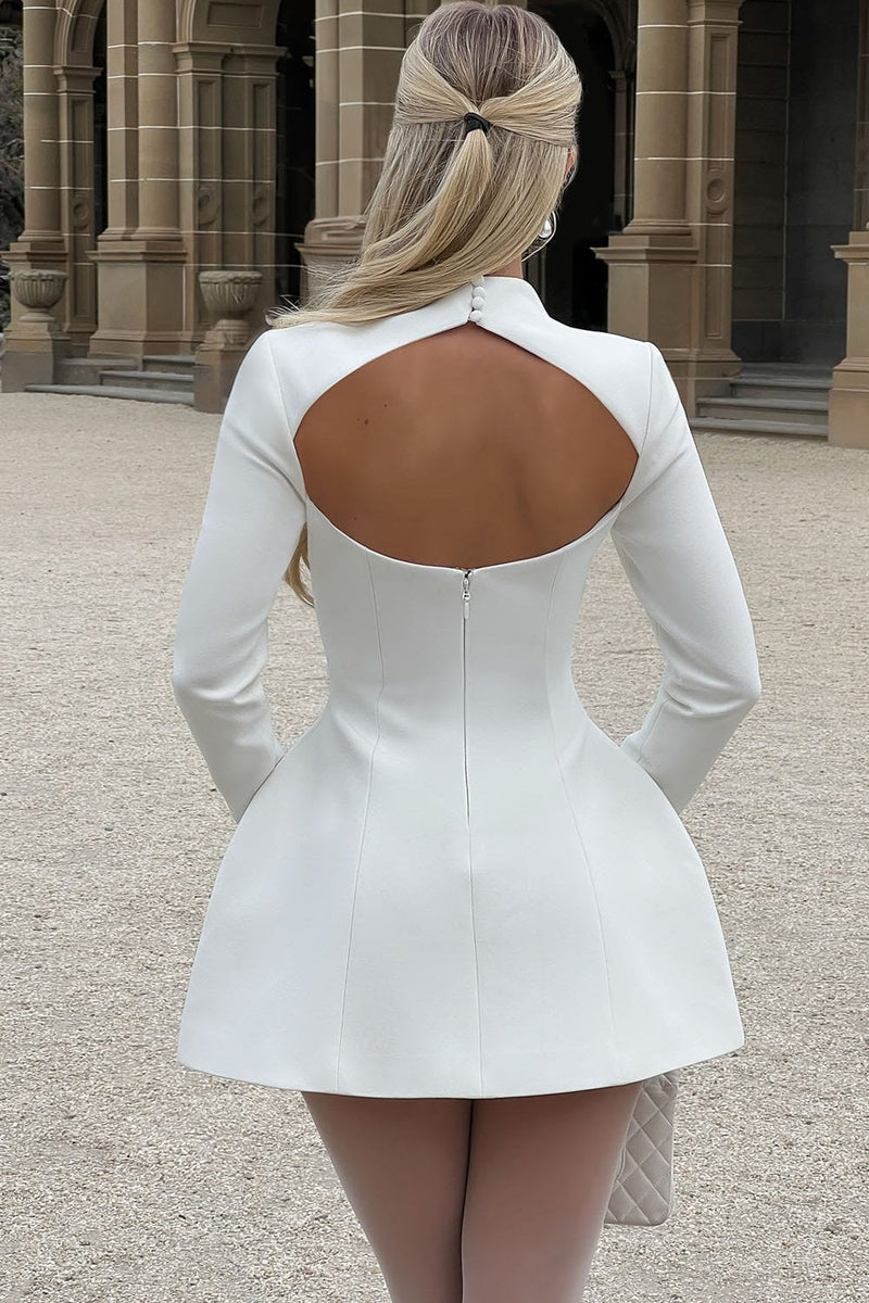 Beautifully Finished Dress in a Timeless Design