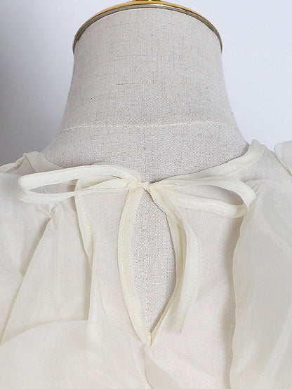 Beautifully Finished Blouse in a Timeless Design