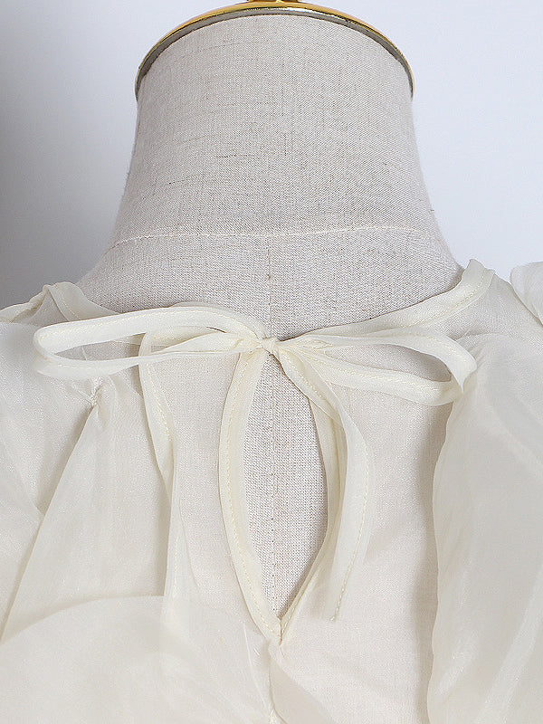 Beautifully Finished Blouse in a Timeless Design