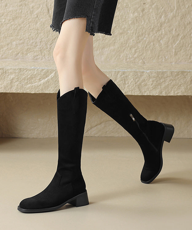 Polished Boots with an Effortless Classic Look