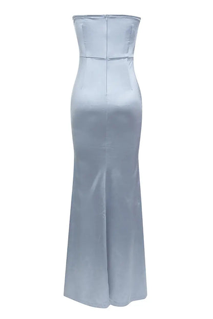 Classic Vintage Garment with a Flattering Fit