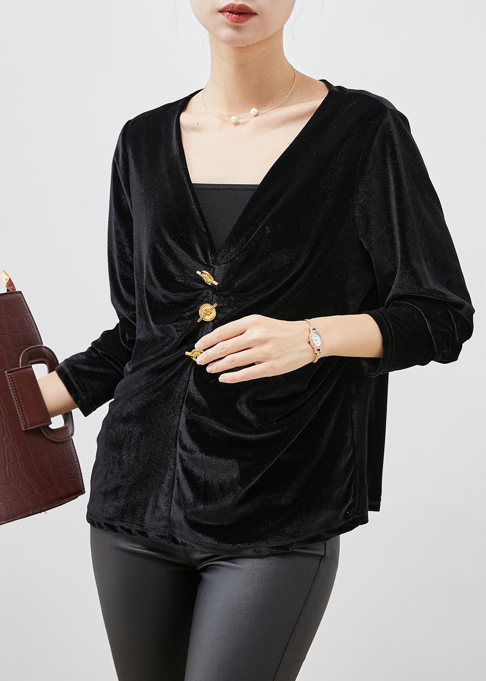 Beautifully Finished Blouse in a Timeless Design