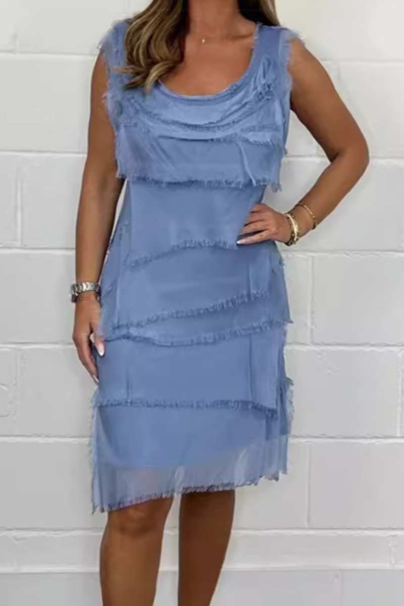 Well Tailored Dress with a Graceful Silhouette
