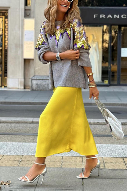 Well Tailored Sweater with a Graceful Silhouette