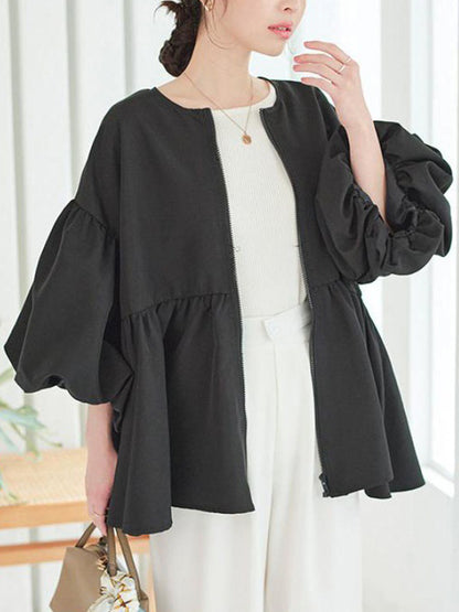Effortlessly Elegant Garment with a Timeless Design